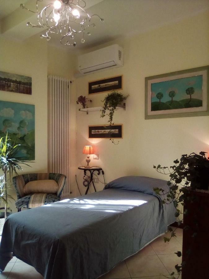 B&B Zia Lelly Фано Екстер'єр фото