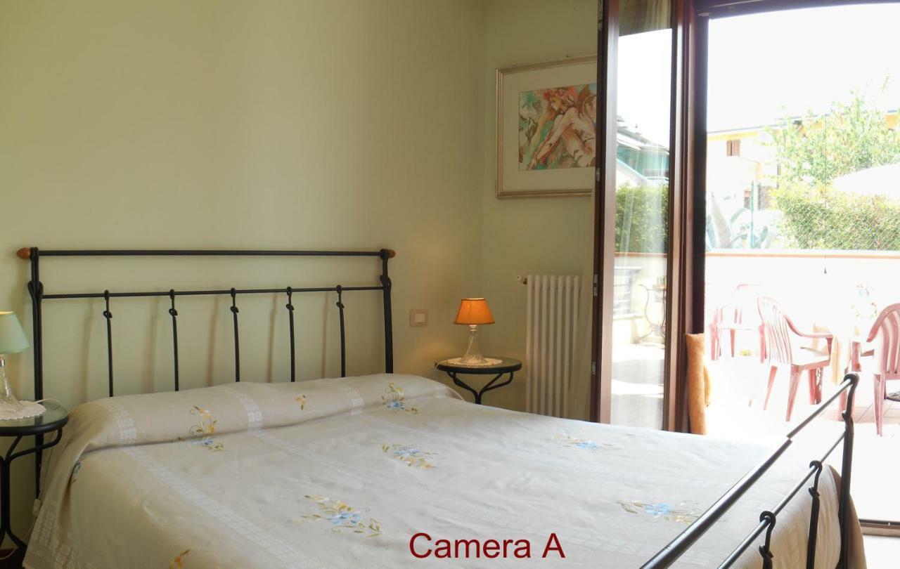 B&B Zia Lelly Фано Екстер'єр фото